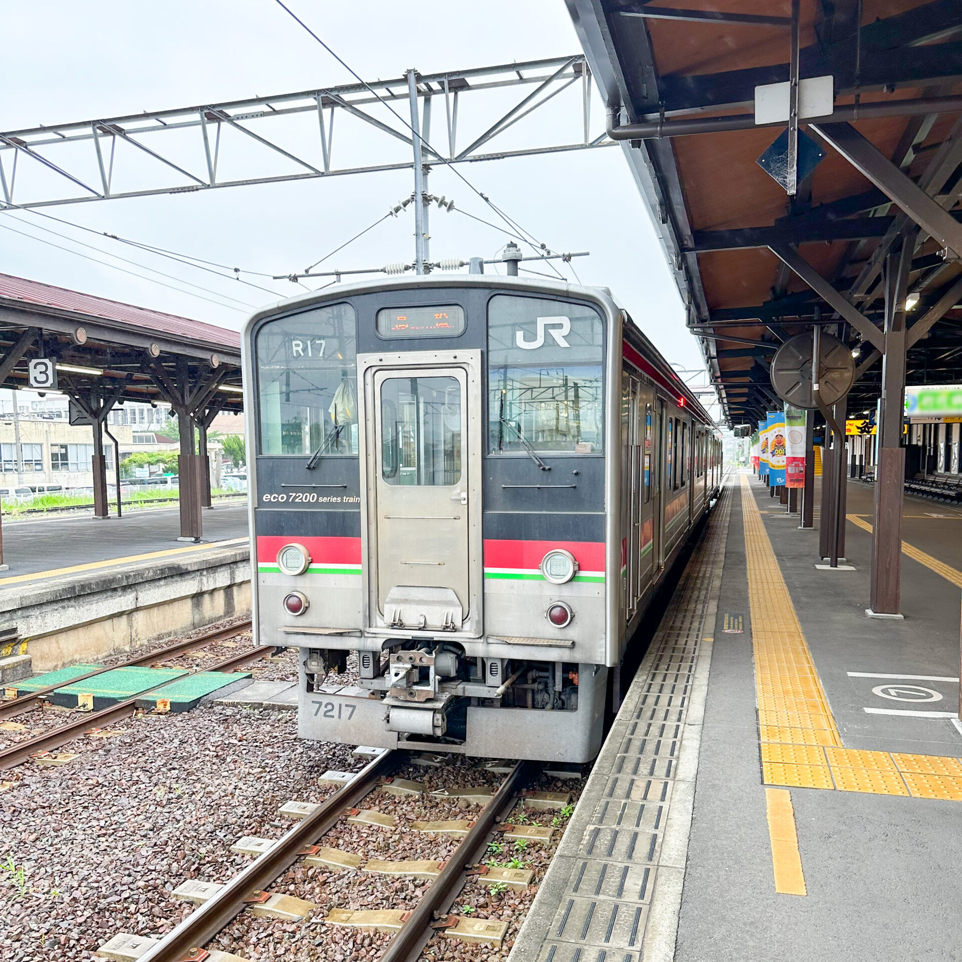 土讃線普通列車琴平駅にて