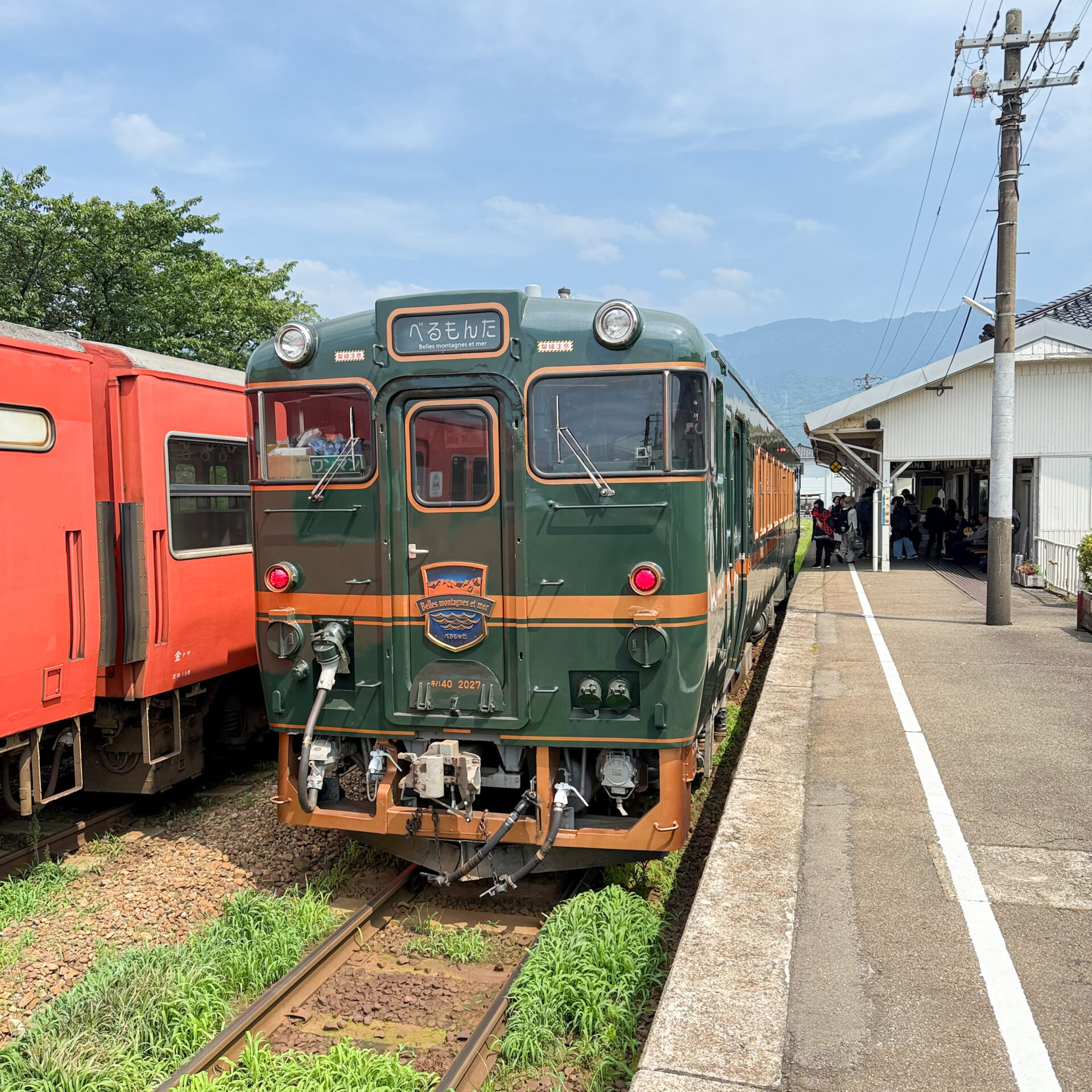 べるもんた城端駅にて