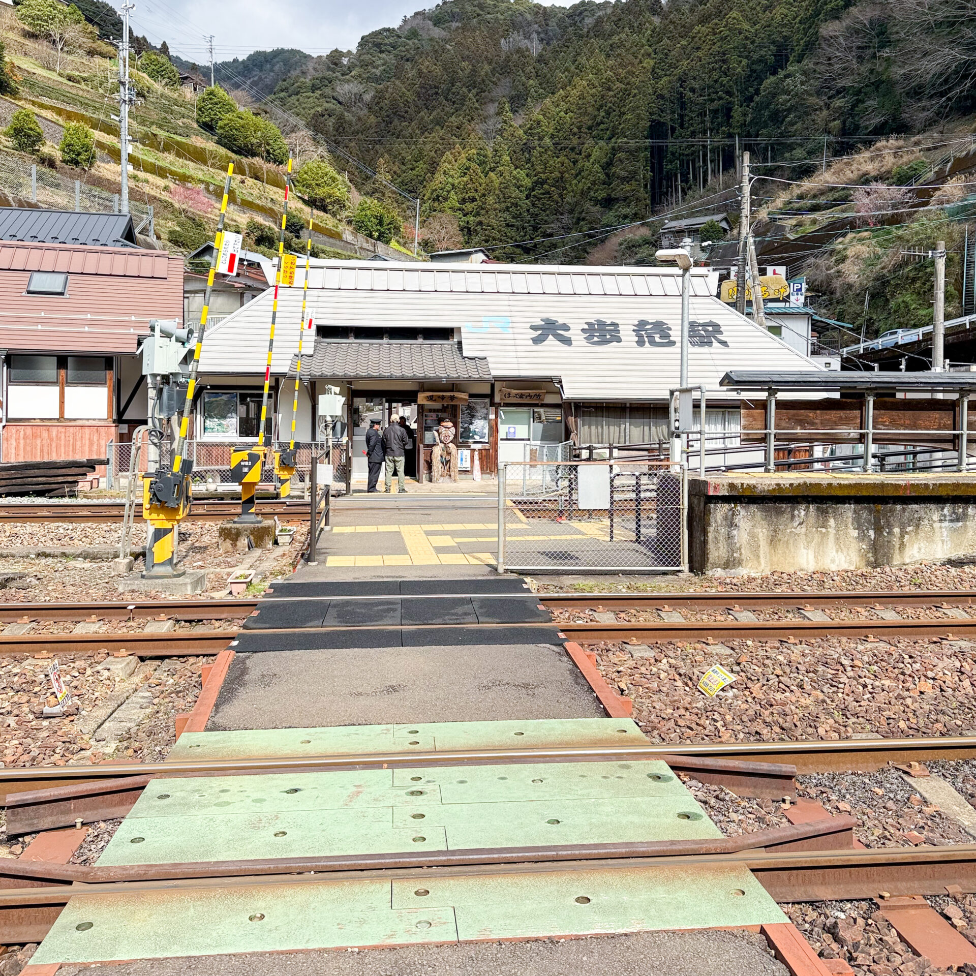 大歩危駅構内