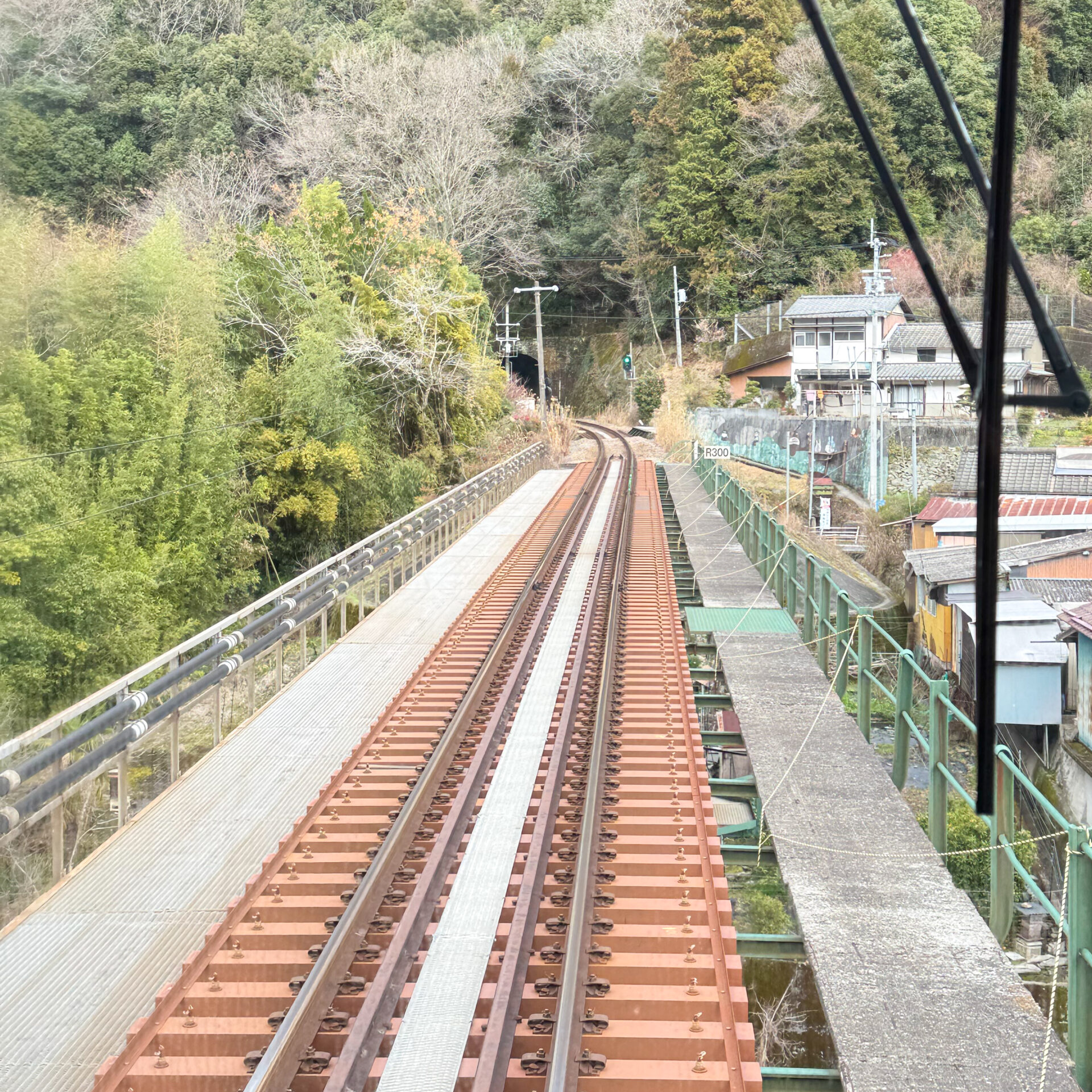 吉野川を渡る鉄橋
