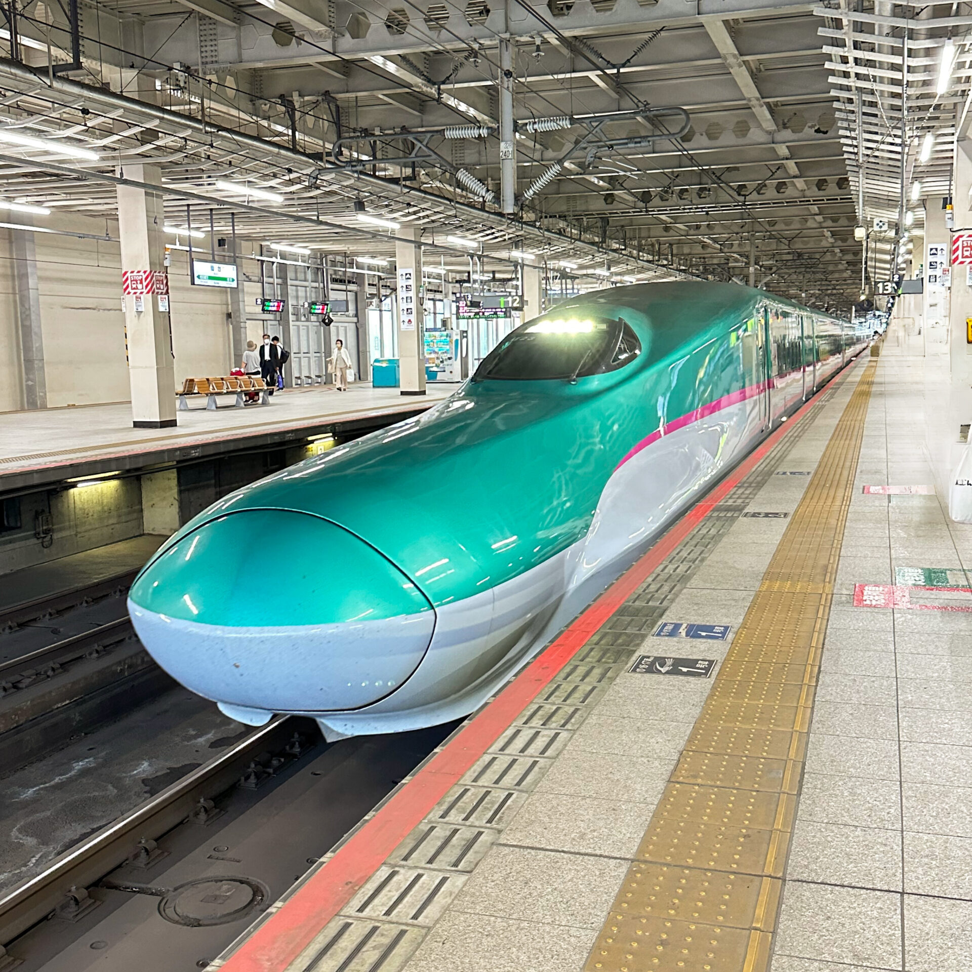 仙台駅新幹線ホーム