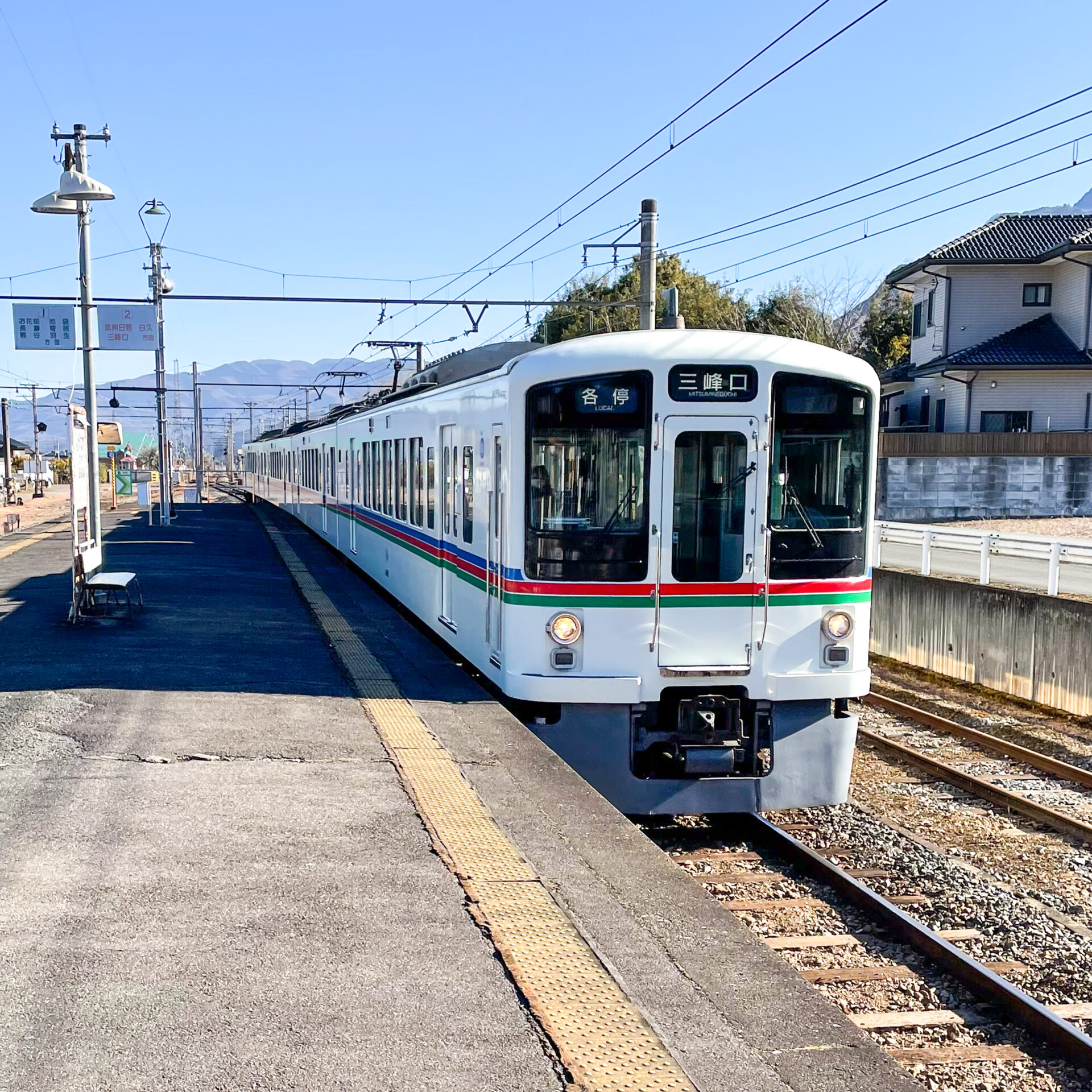 秩父鉄道線内に乗り入れる西武鉄道普通列車