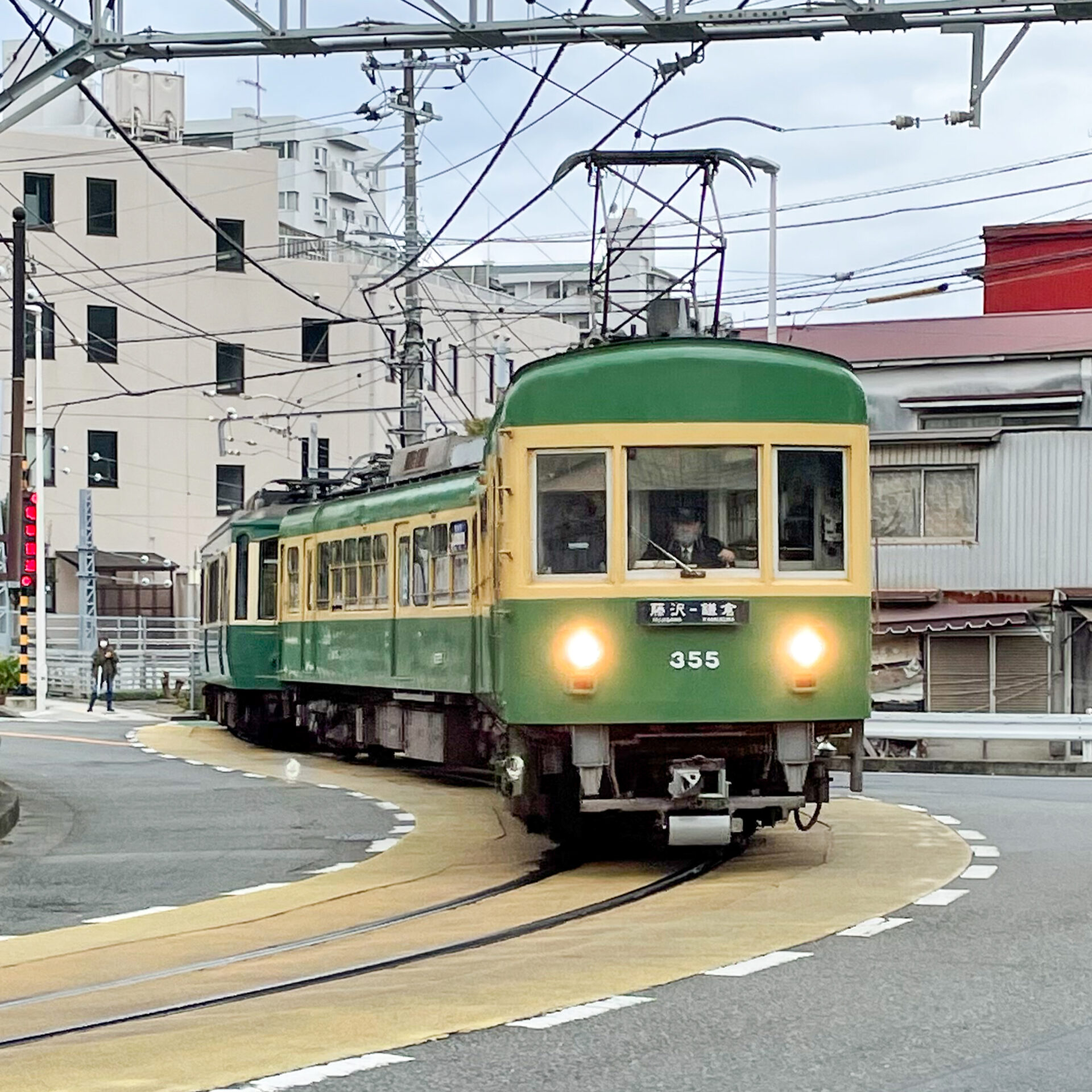 江ノ島電鉄江ノ島駅腰越駅間