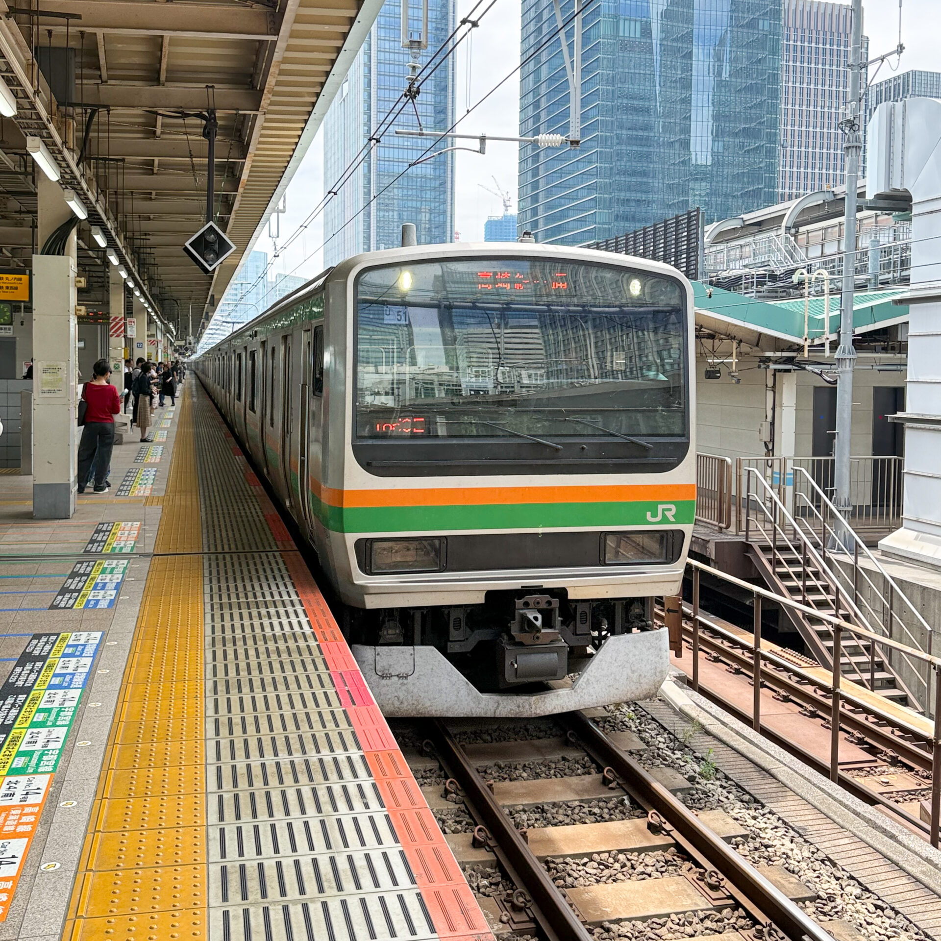 上野東京ライン普通列車東京駅にて
